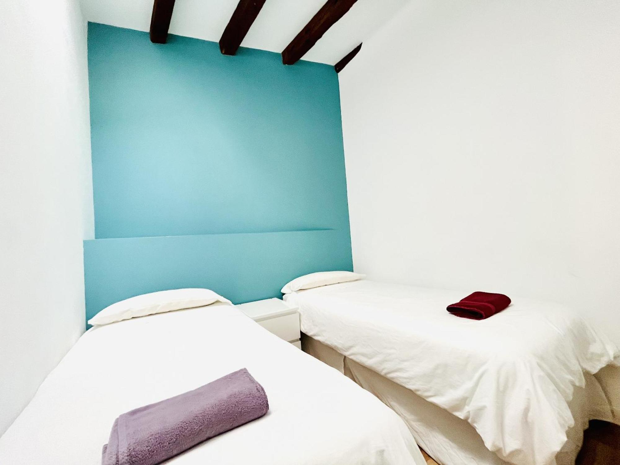 Dplace To Be - Amazing Apartments In Historic Center 马德里 外观 照片